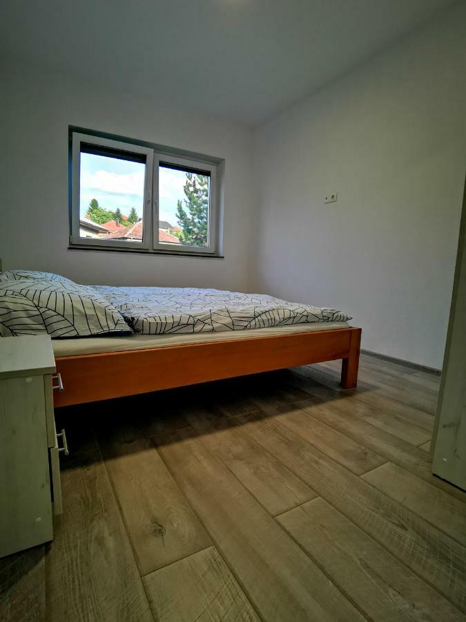 Apartmani Anamaria ไยเซ ภายนอก รูปภาพ